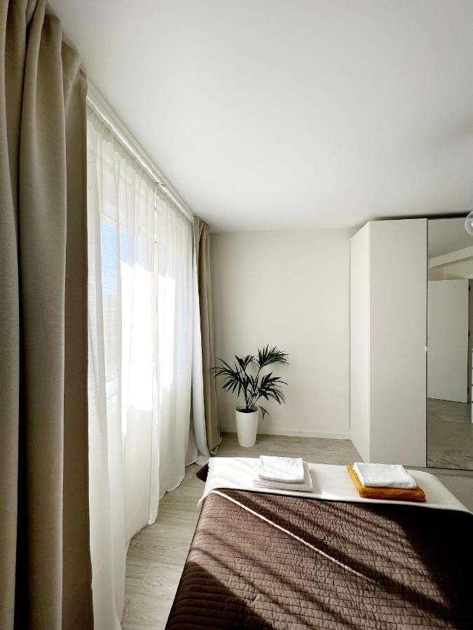 Cozy Modren Apartment On Malvarrosa Beach Valencia Exterior foto